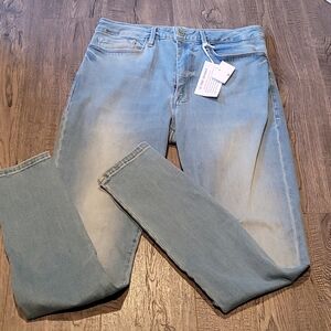Frame Le One Skinny size 2 women's jeans. New with tags. MSRP $215